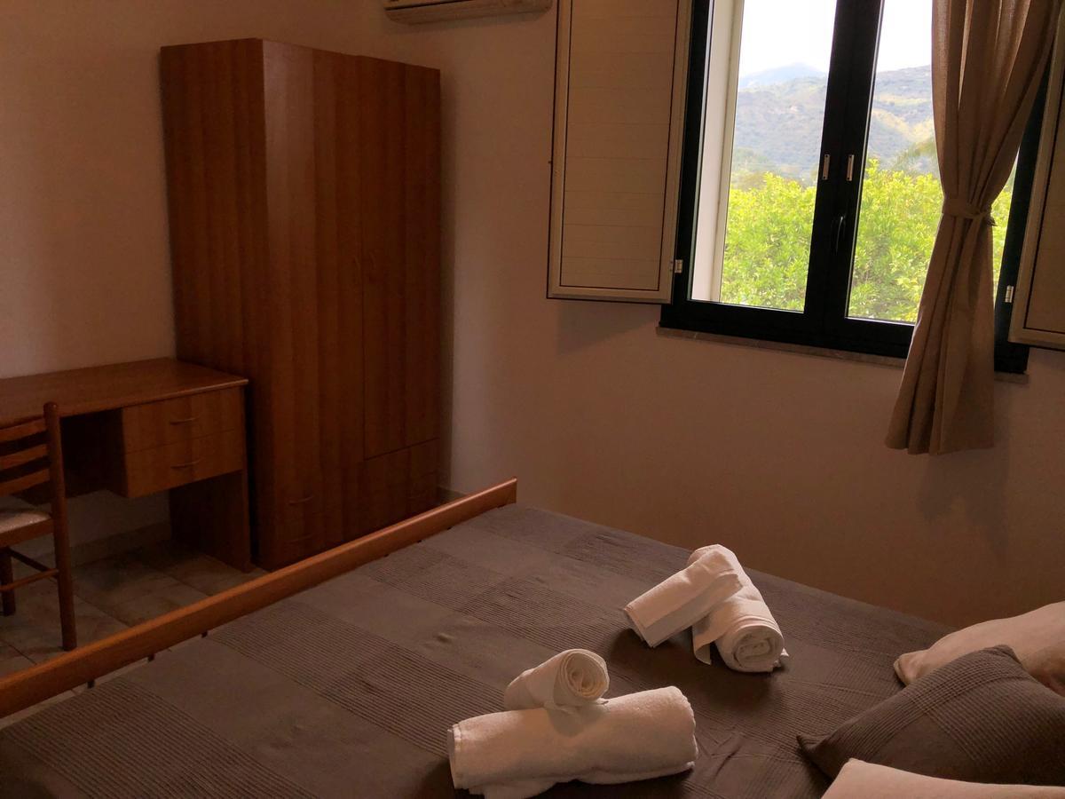 Casa Vacanze Alcantara Gaggi Eksteriør bilde