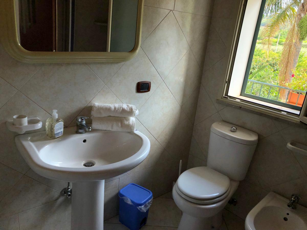 Casa Vacanze Alcantara Gaggi Eksteriør bilde